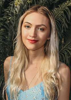 01,Izzy Young Monarch 21  profile image