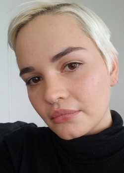 Becky Moss 1  profile image