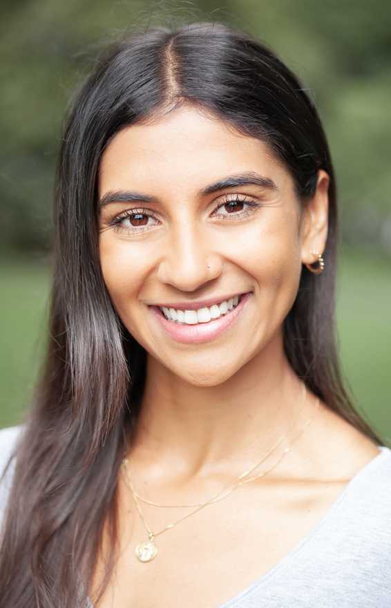 4,Shivani Pragji Monarch 21 profile image