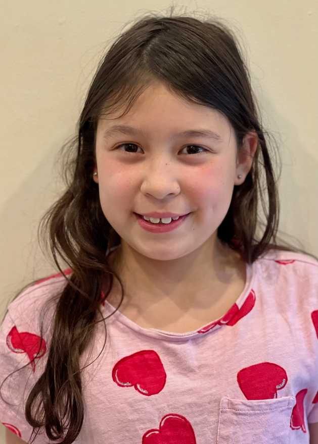 04,Zara Black Monarch 25 profile image